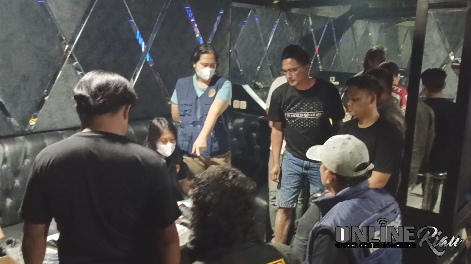 Razia Gabungan di Dumai, Pria di J-Mex Pub & KTV Digelandang ke Polres